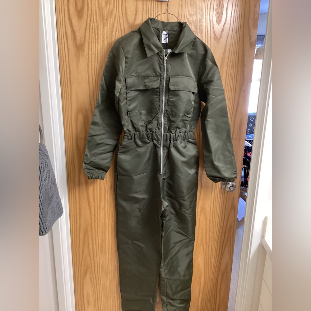 Agon Olive Green Utility Jumper NWT XS